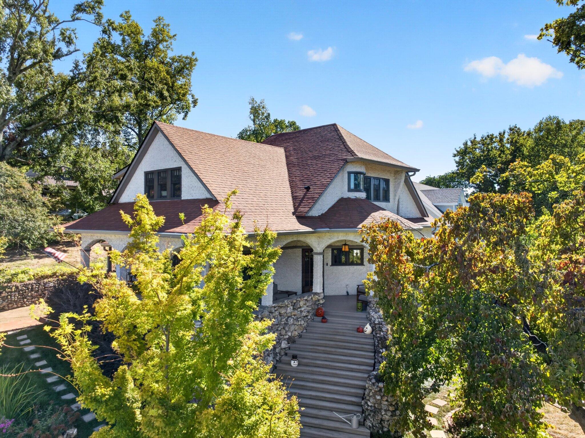900 Mississippi Avenue