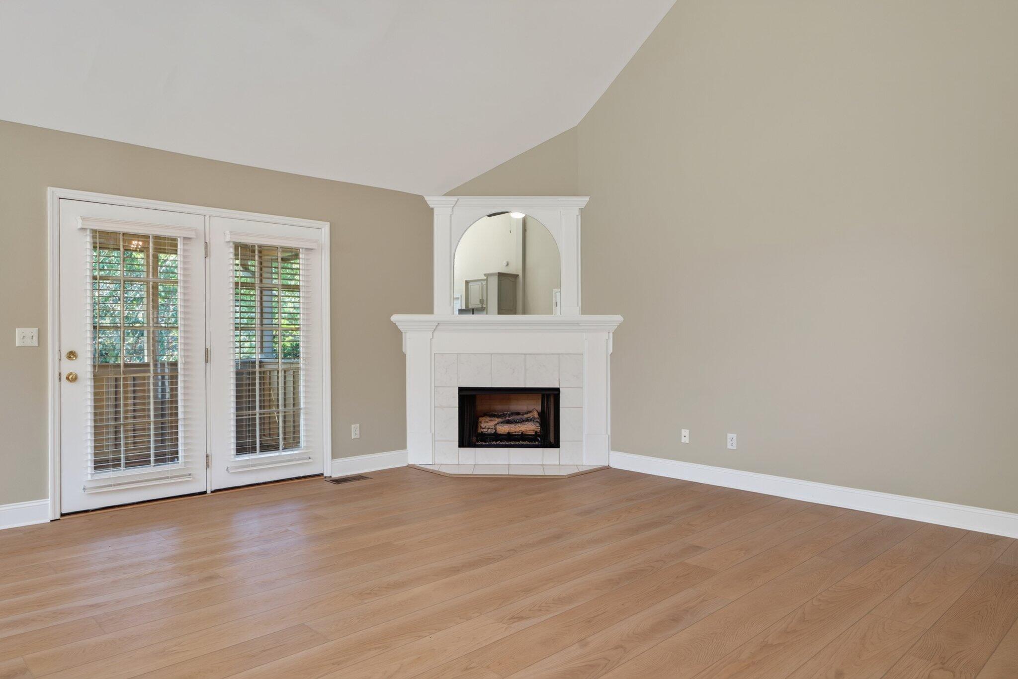 1809 Richmond Lane