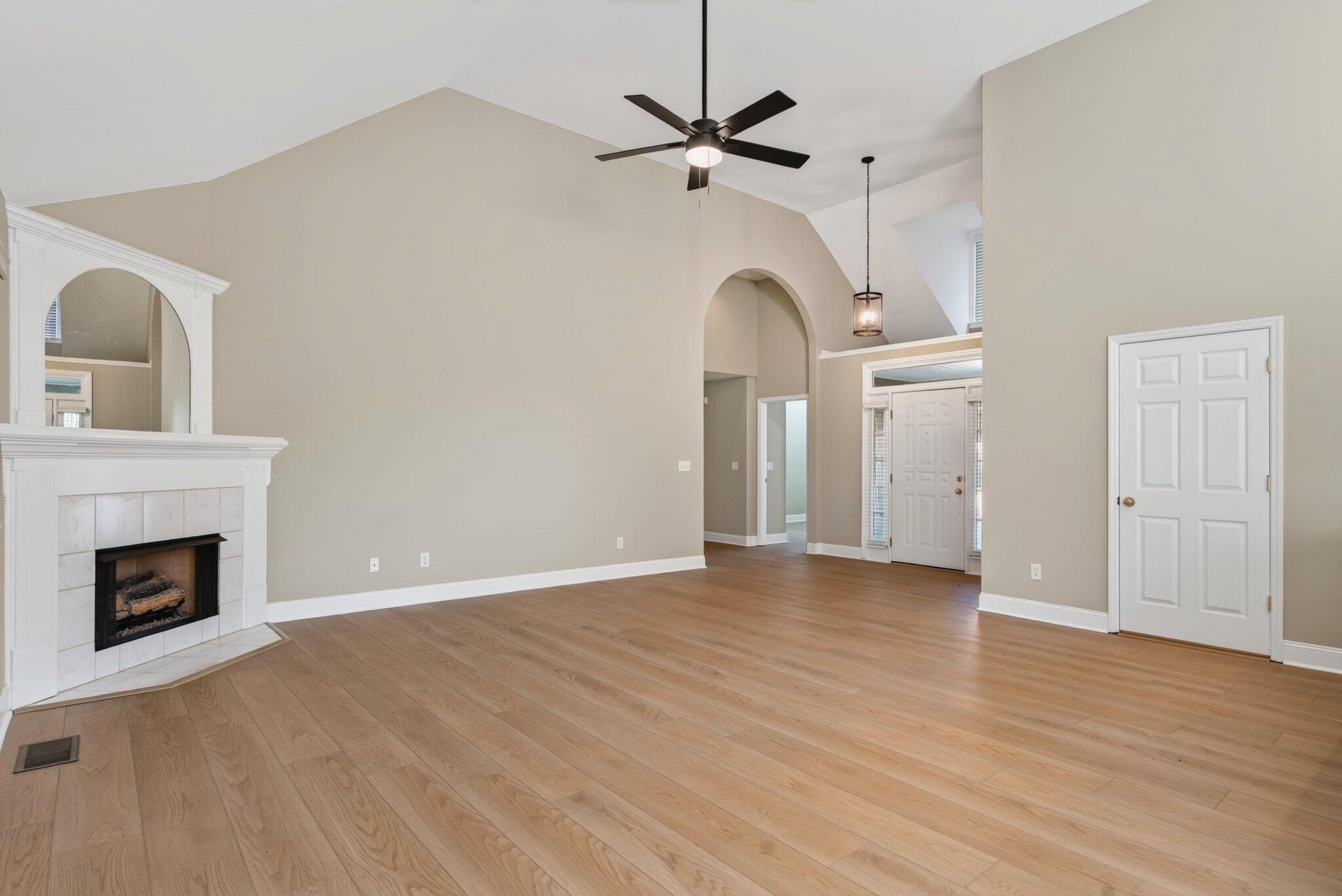 1809 Richmond Lane