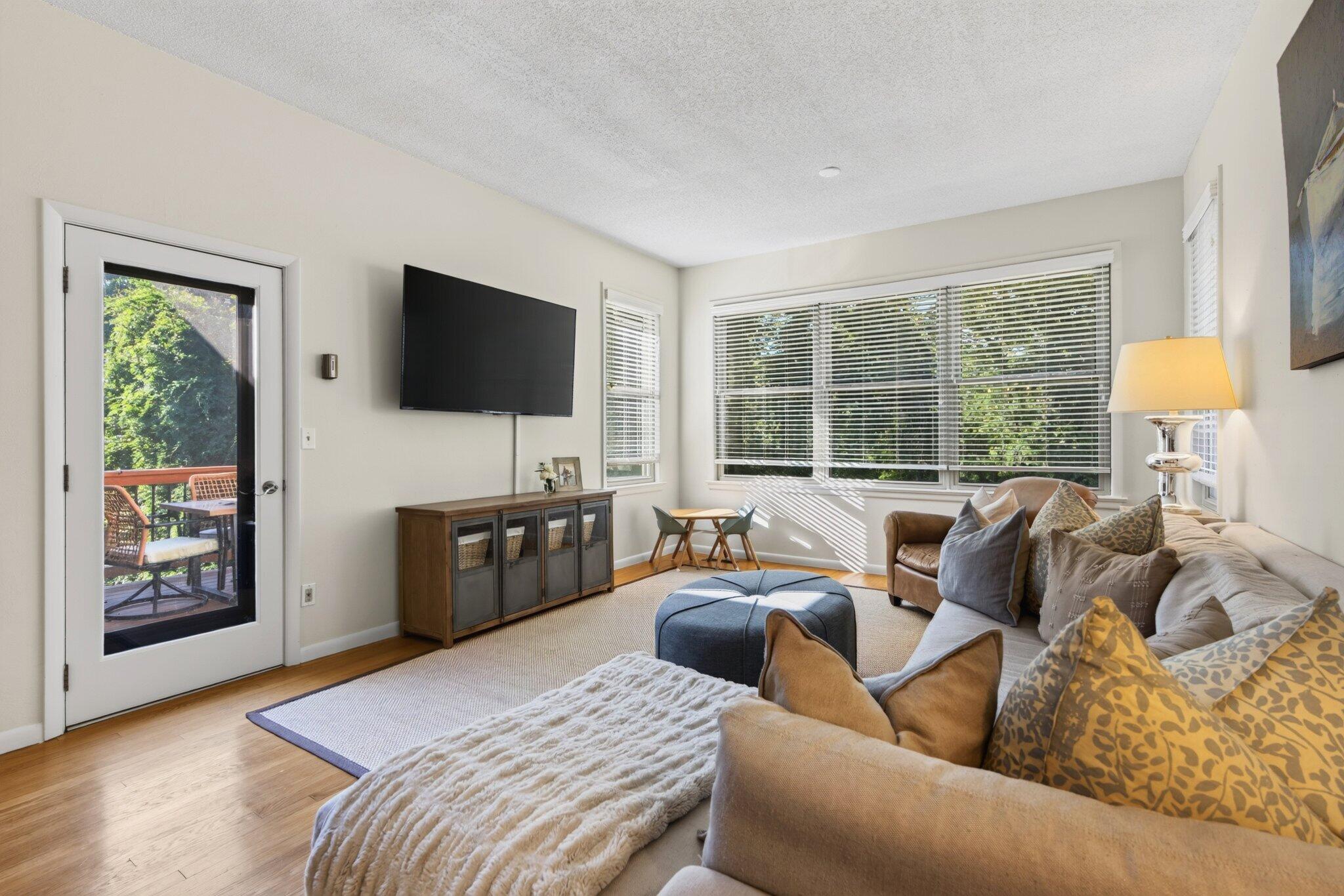 3027 Ozark Circle