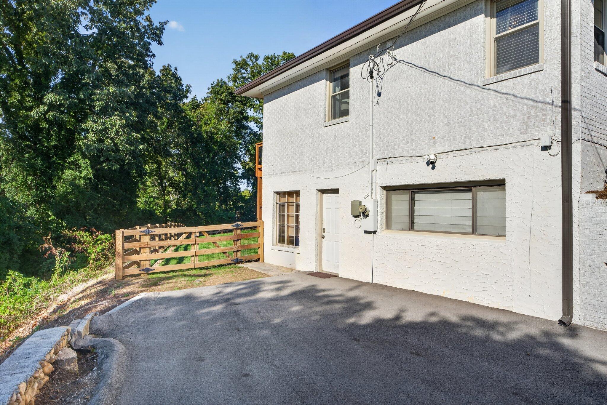 3027 Ozark Circle