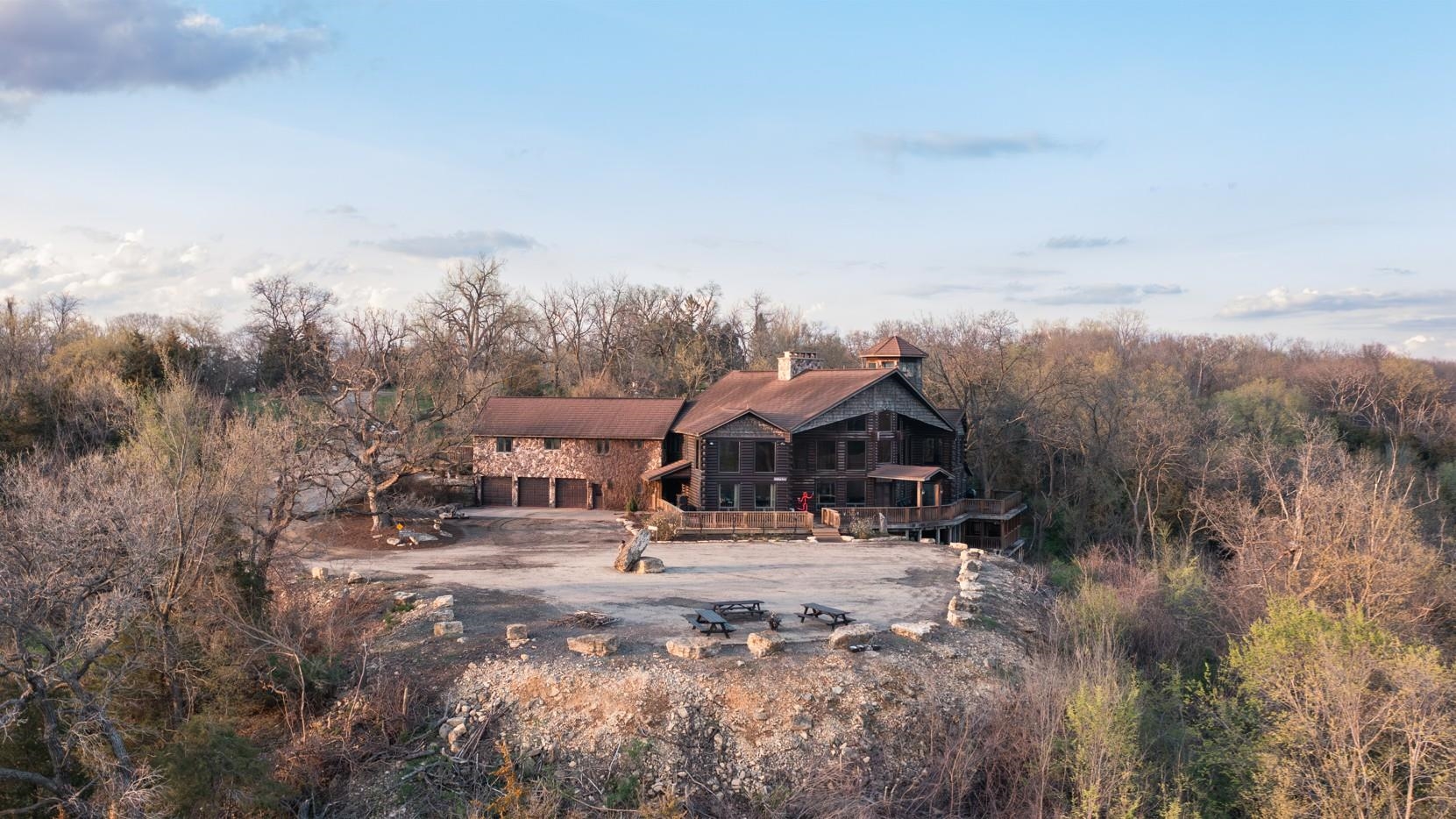 2003 W Hanover Road