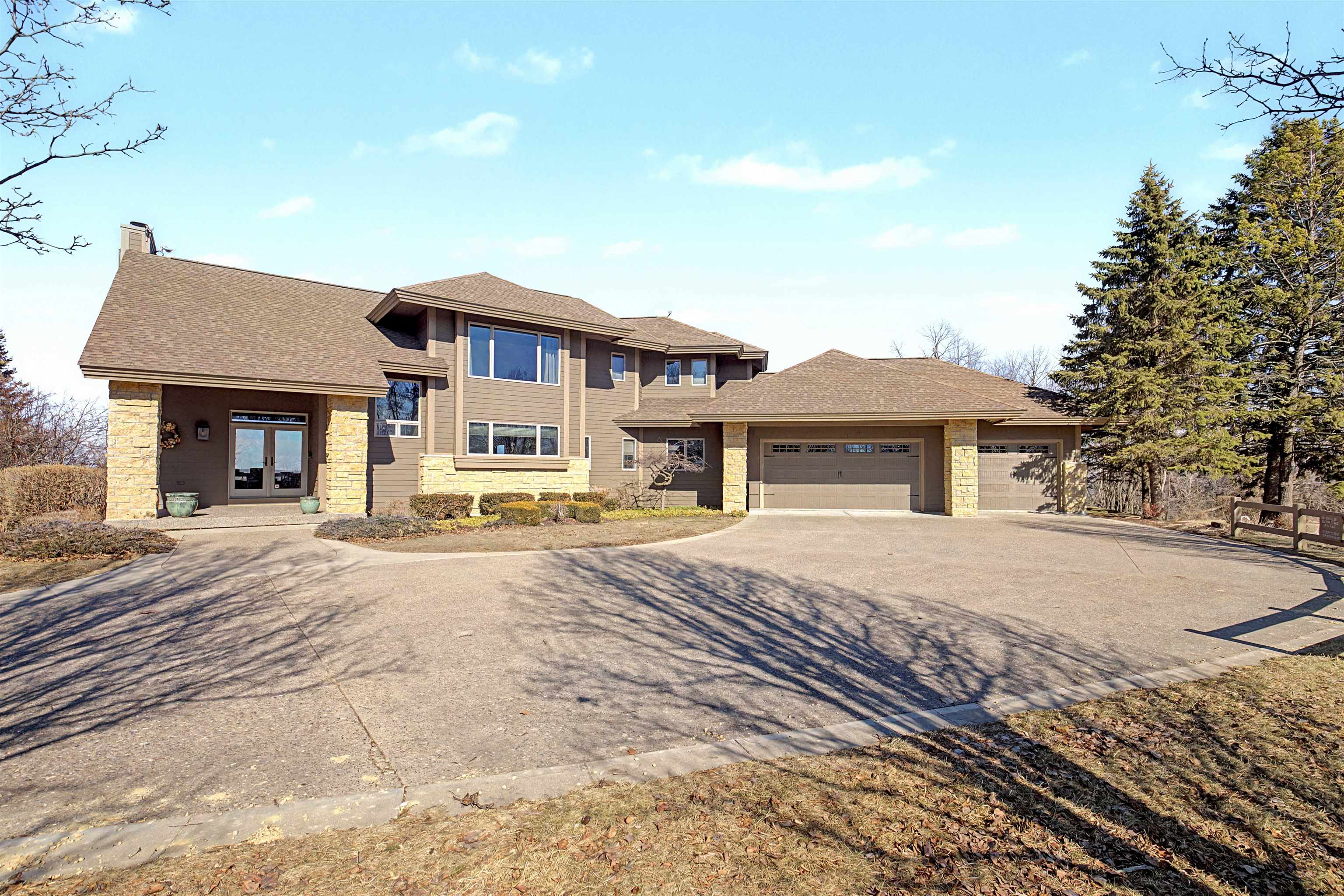 1 E Hoffman Road