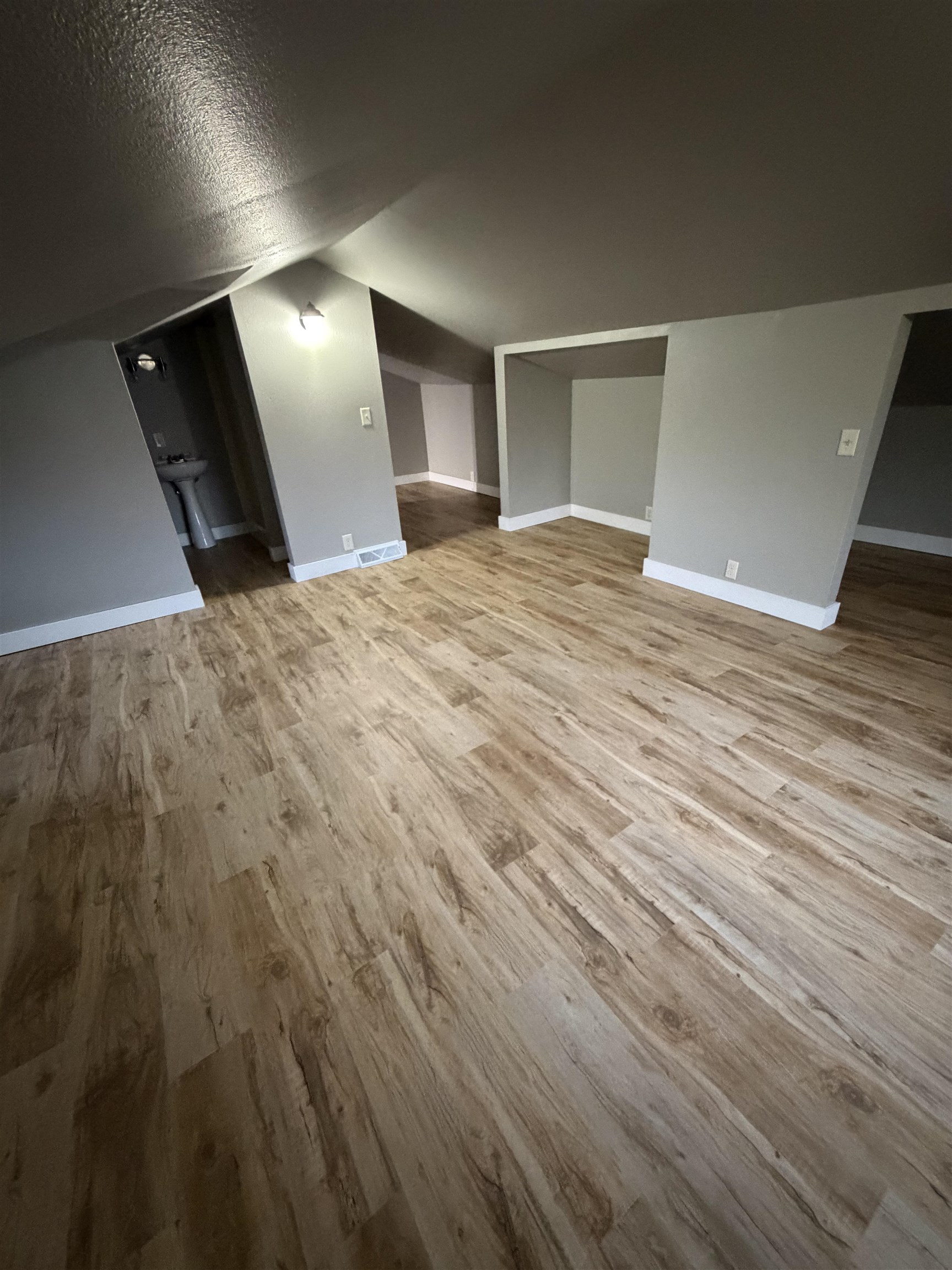 603 Iris Street