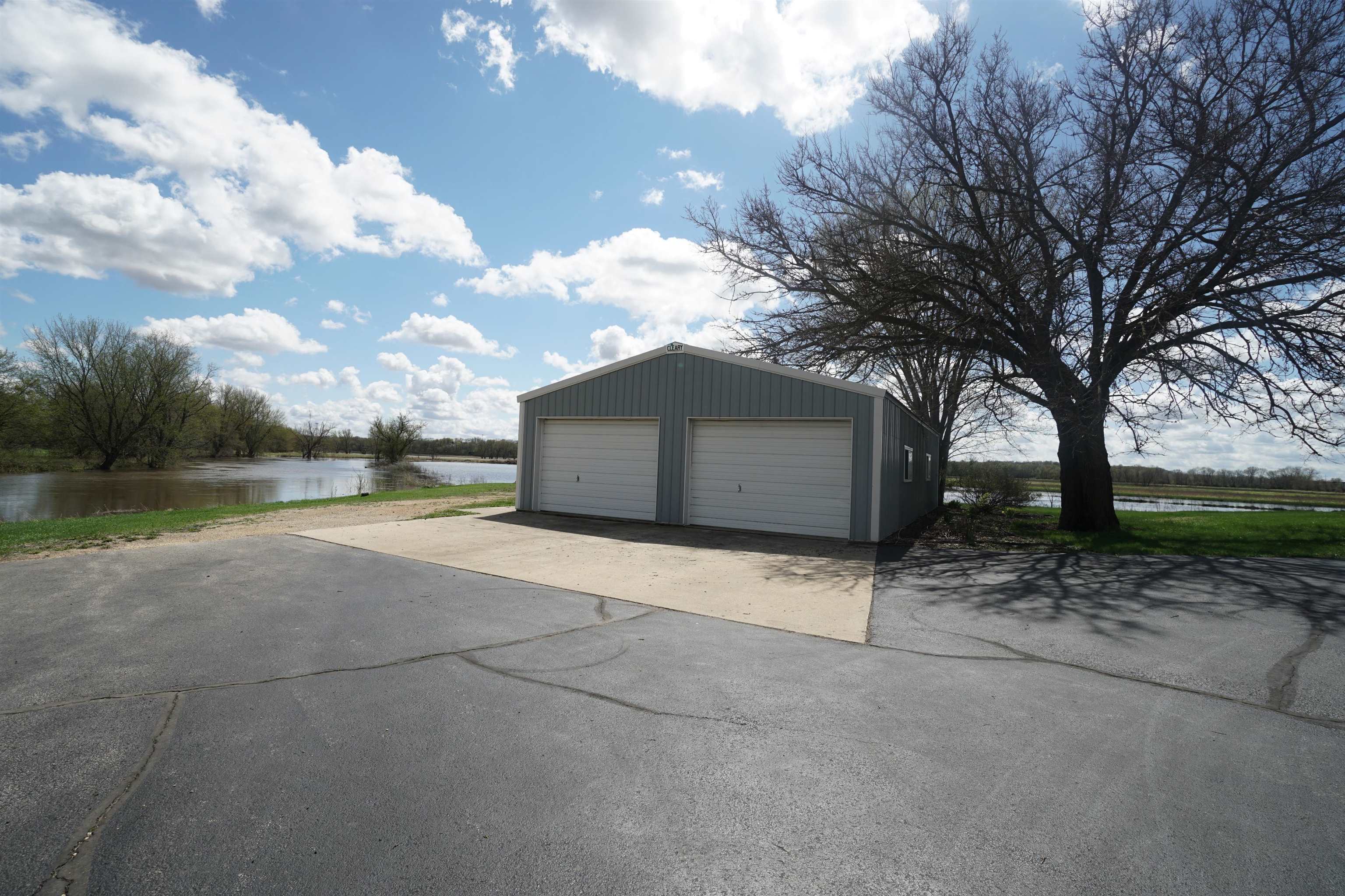 1473 N Heine Road
