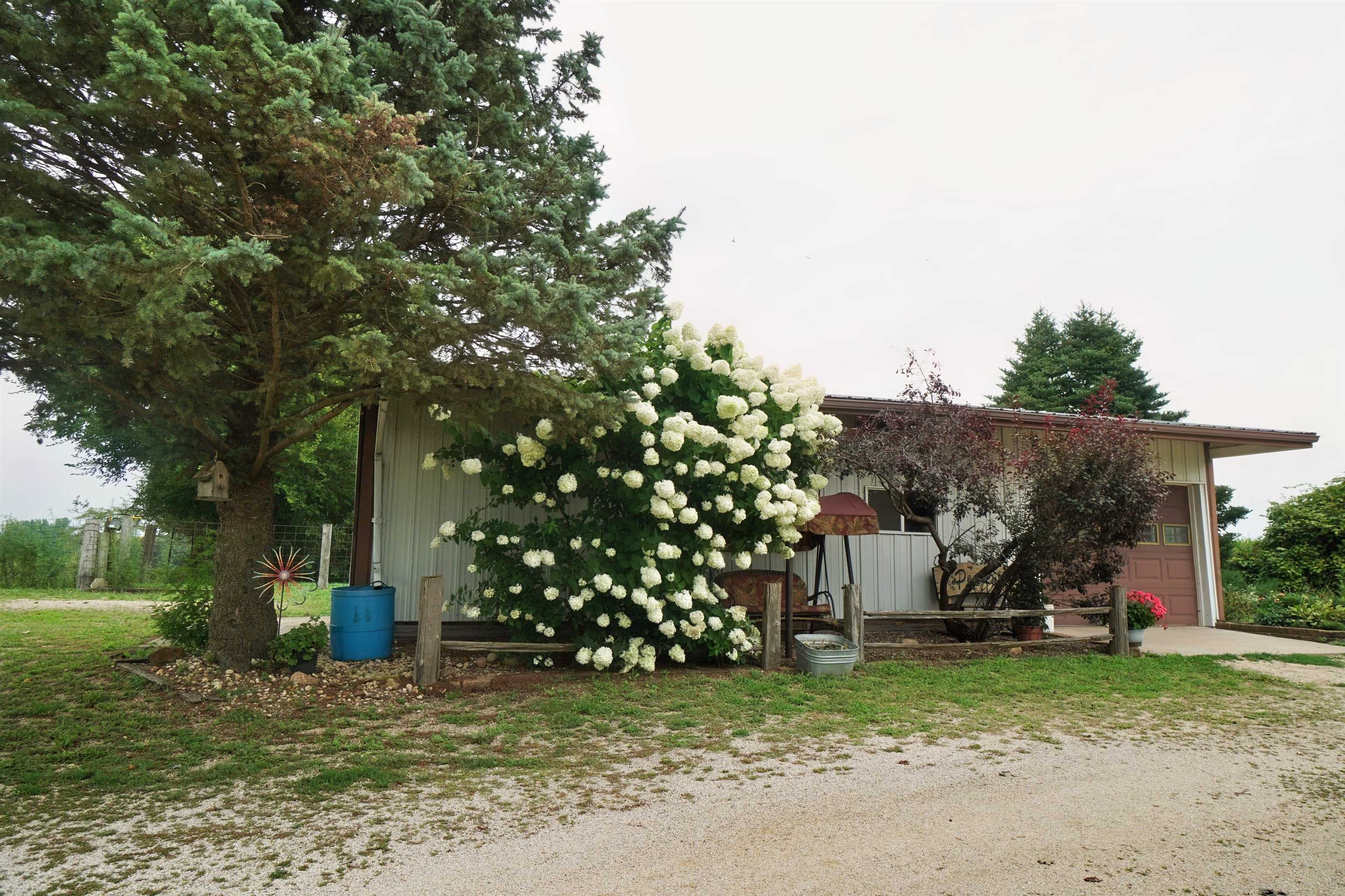 9002 E Center Road