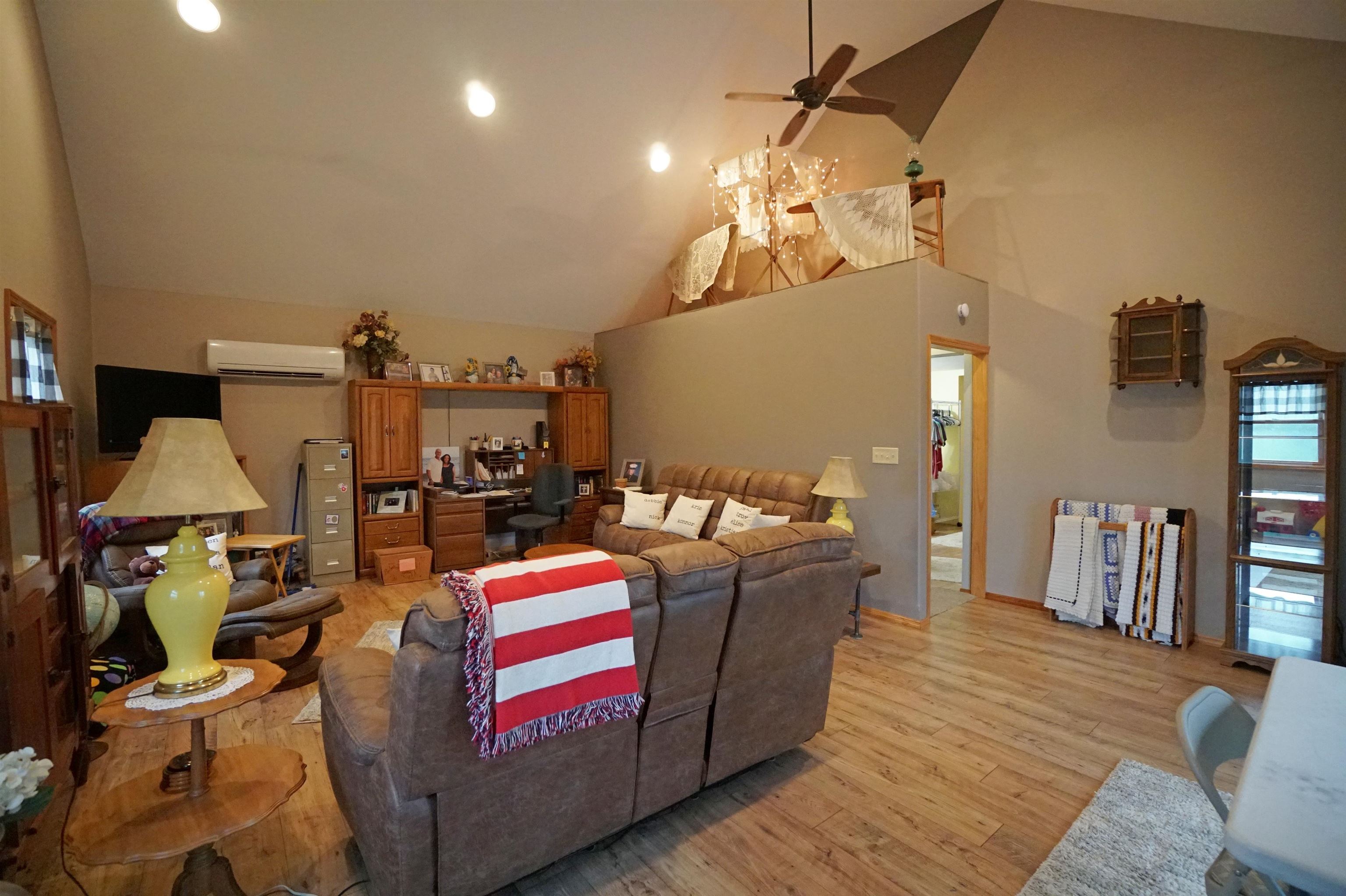 9002 E Center Road