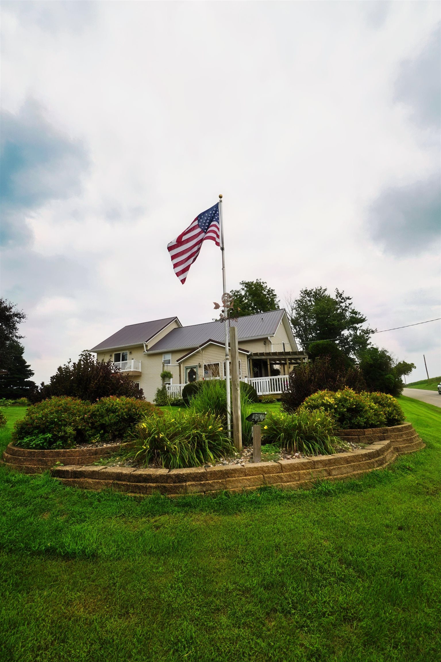 9002 E Center Road