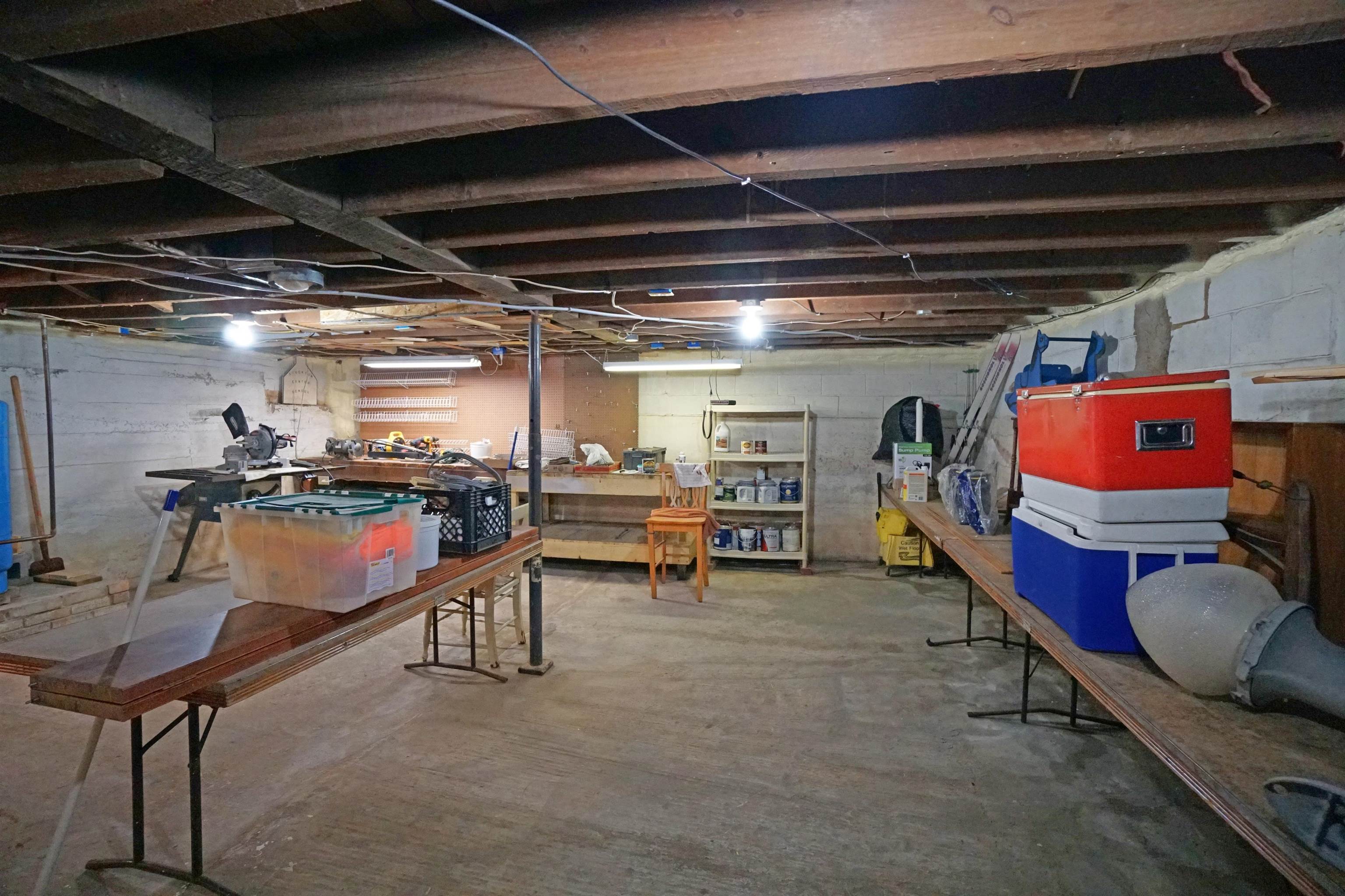 9002 E Center Road