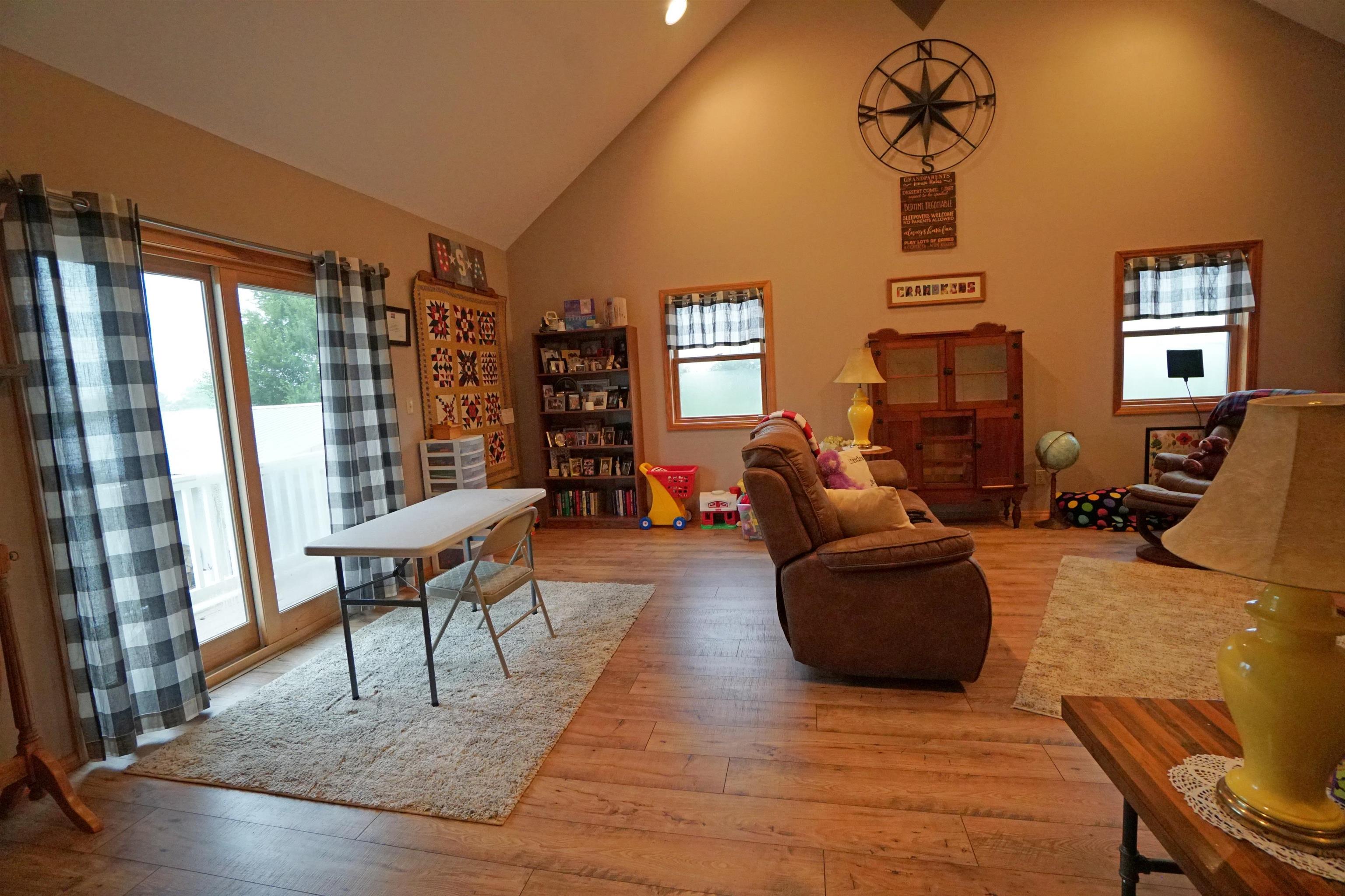 9002 E Center Road