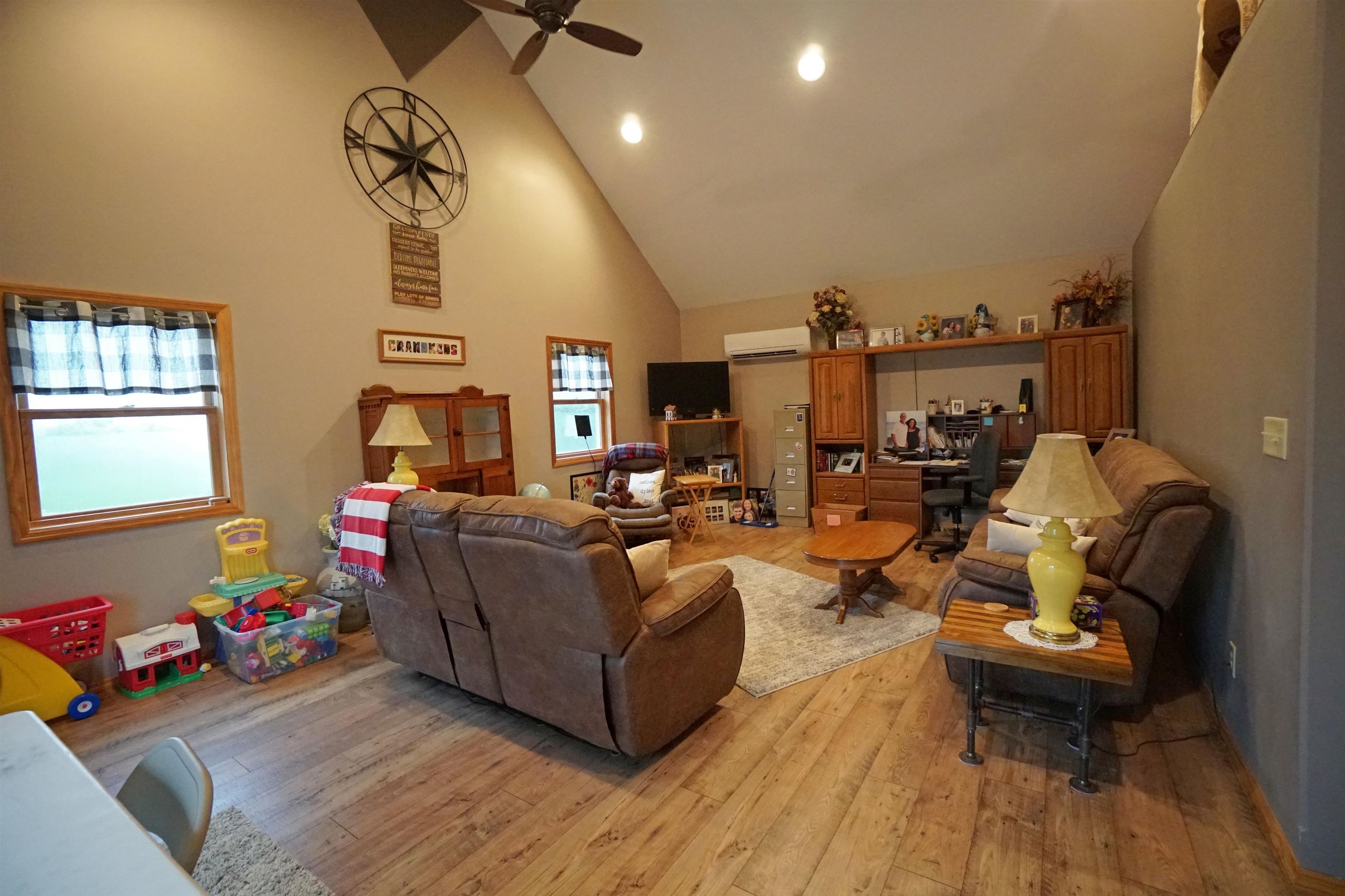 9002 E Center Road