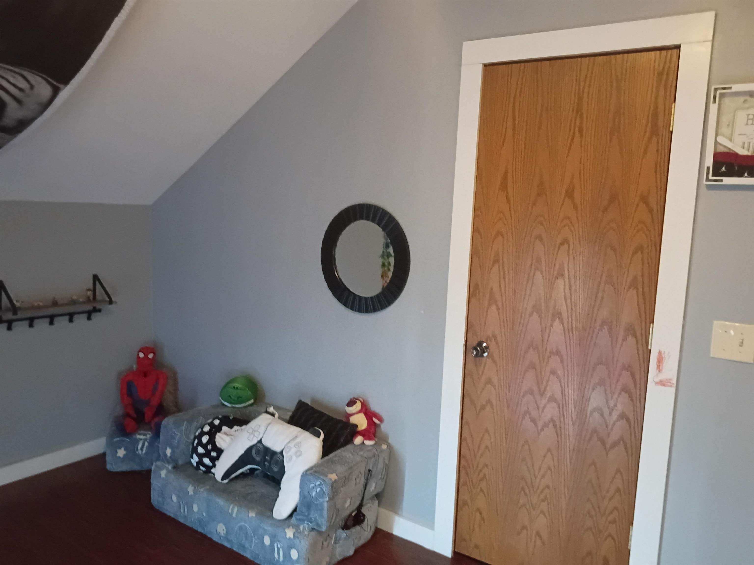 5933 N Stagecoach Trail