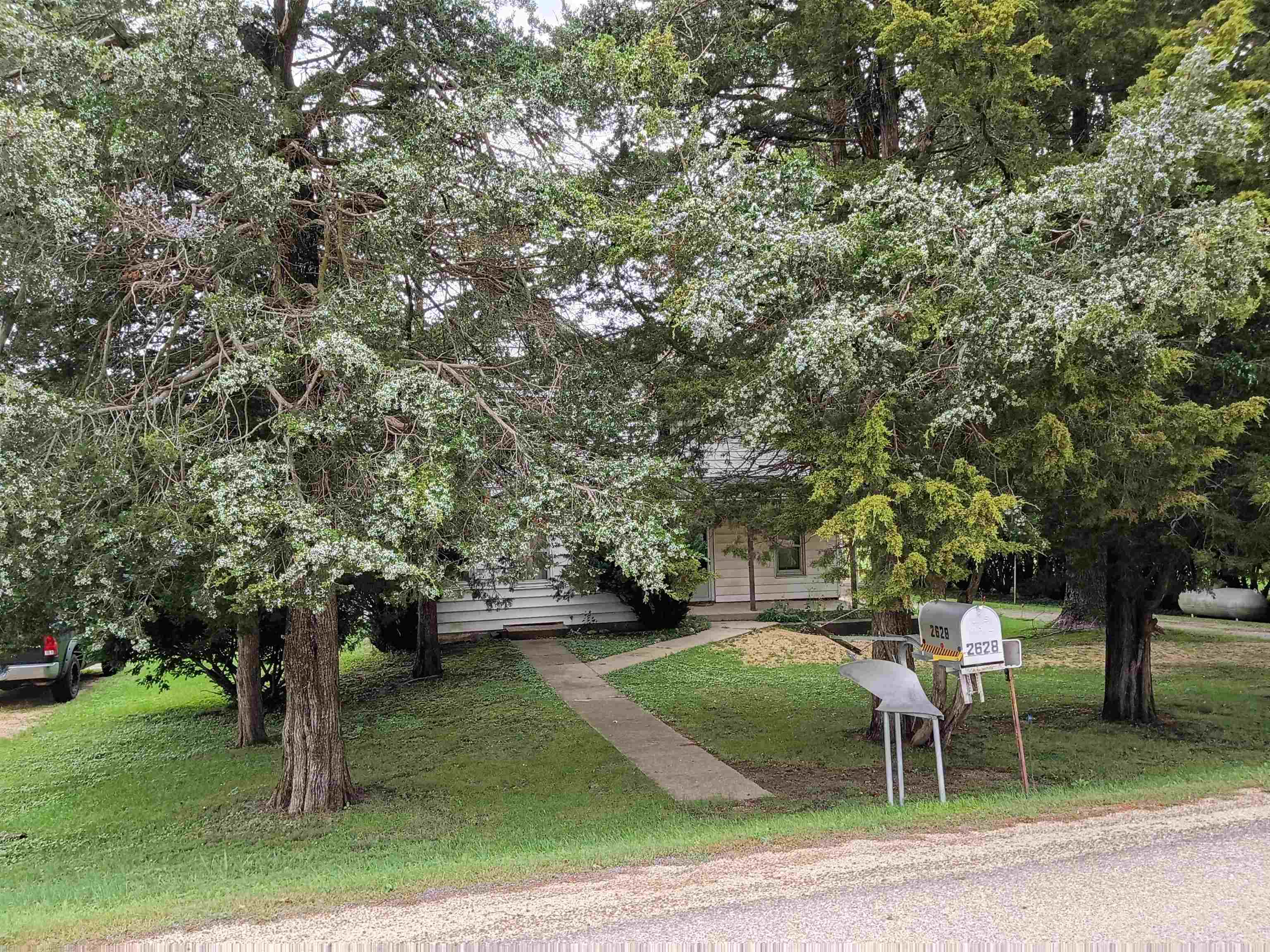 2628 W Florence