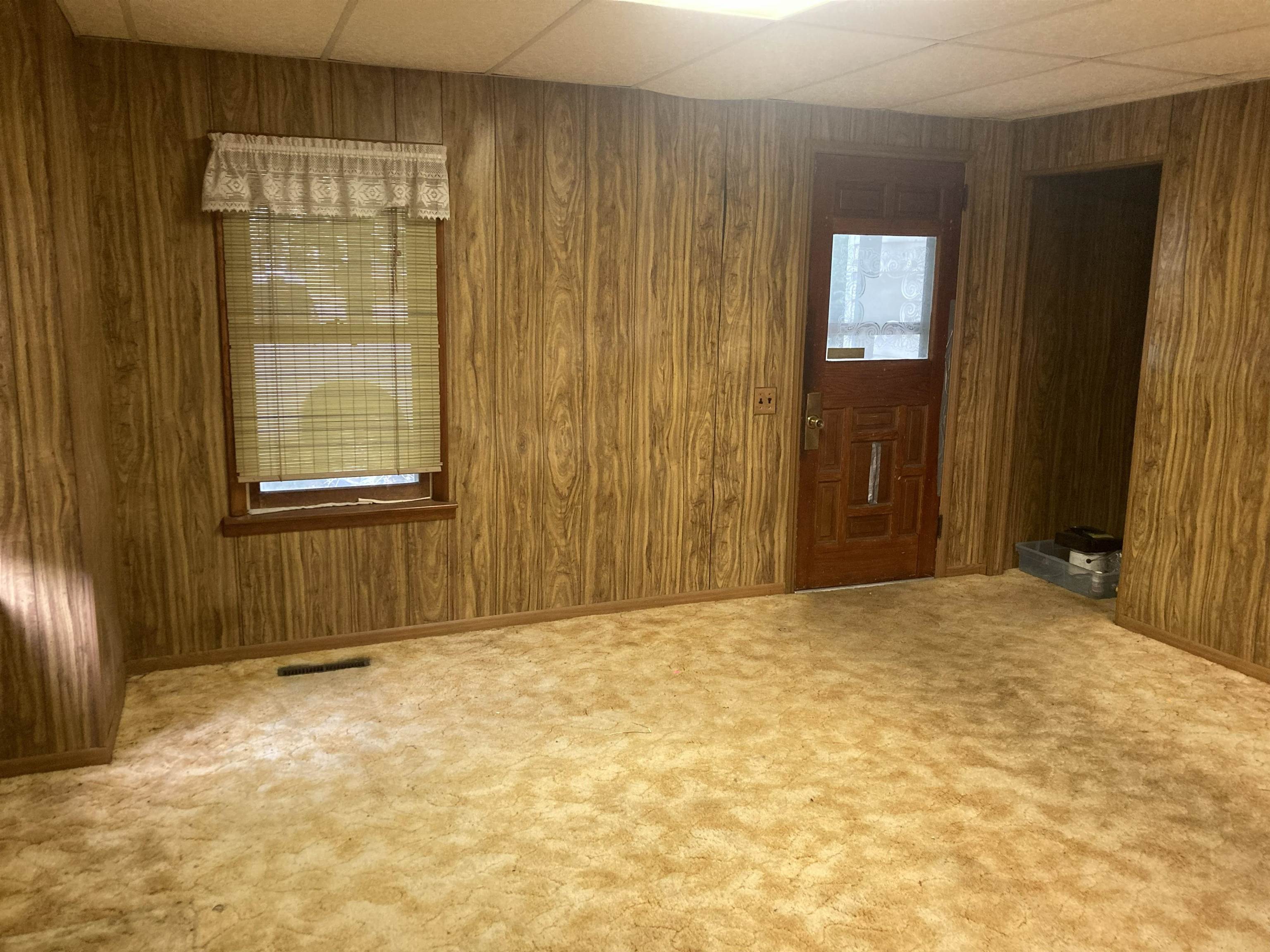 2628 W Florence