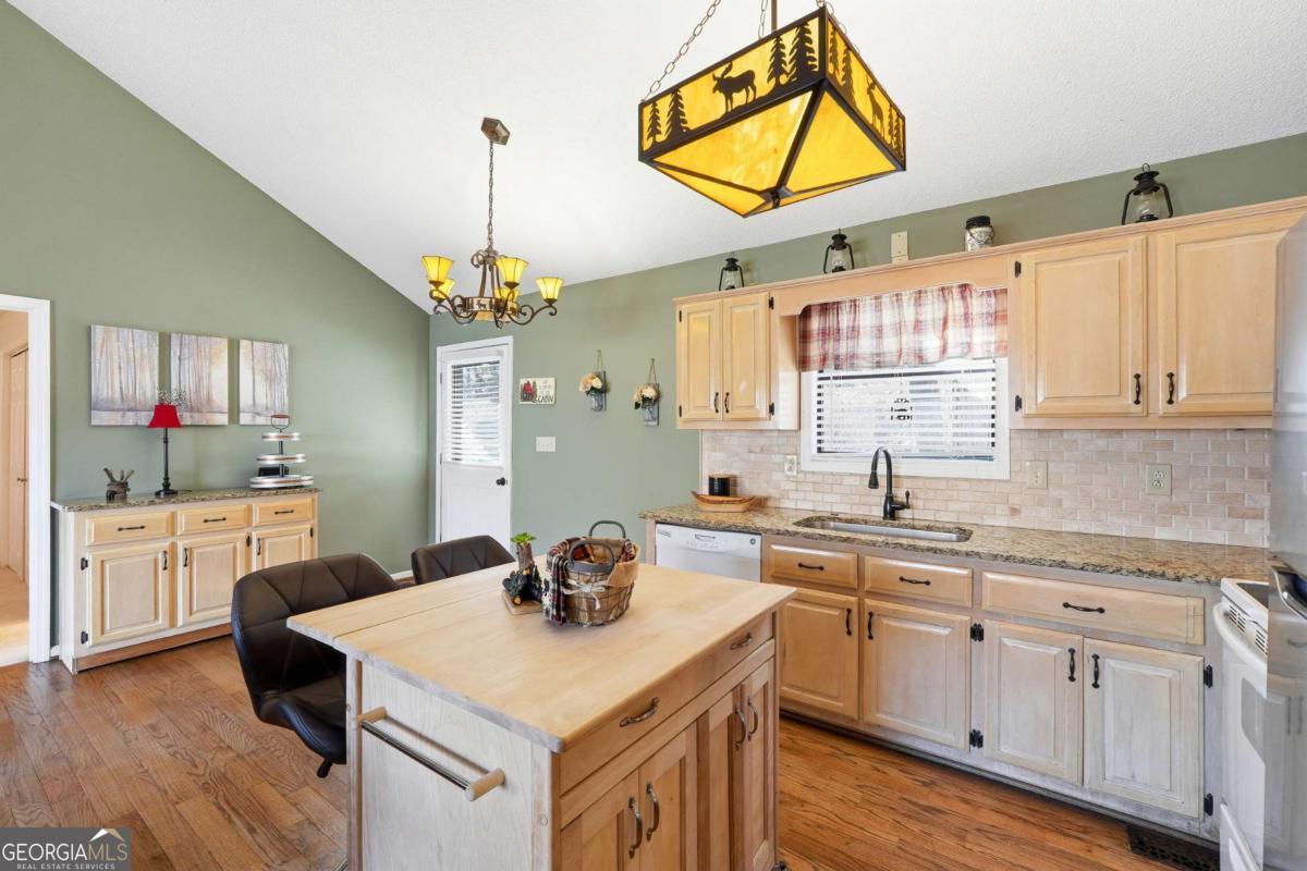 408 Alpine Drive