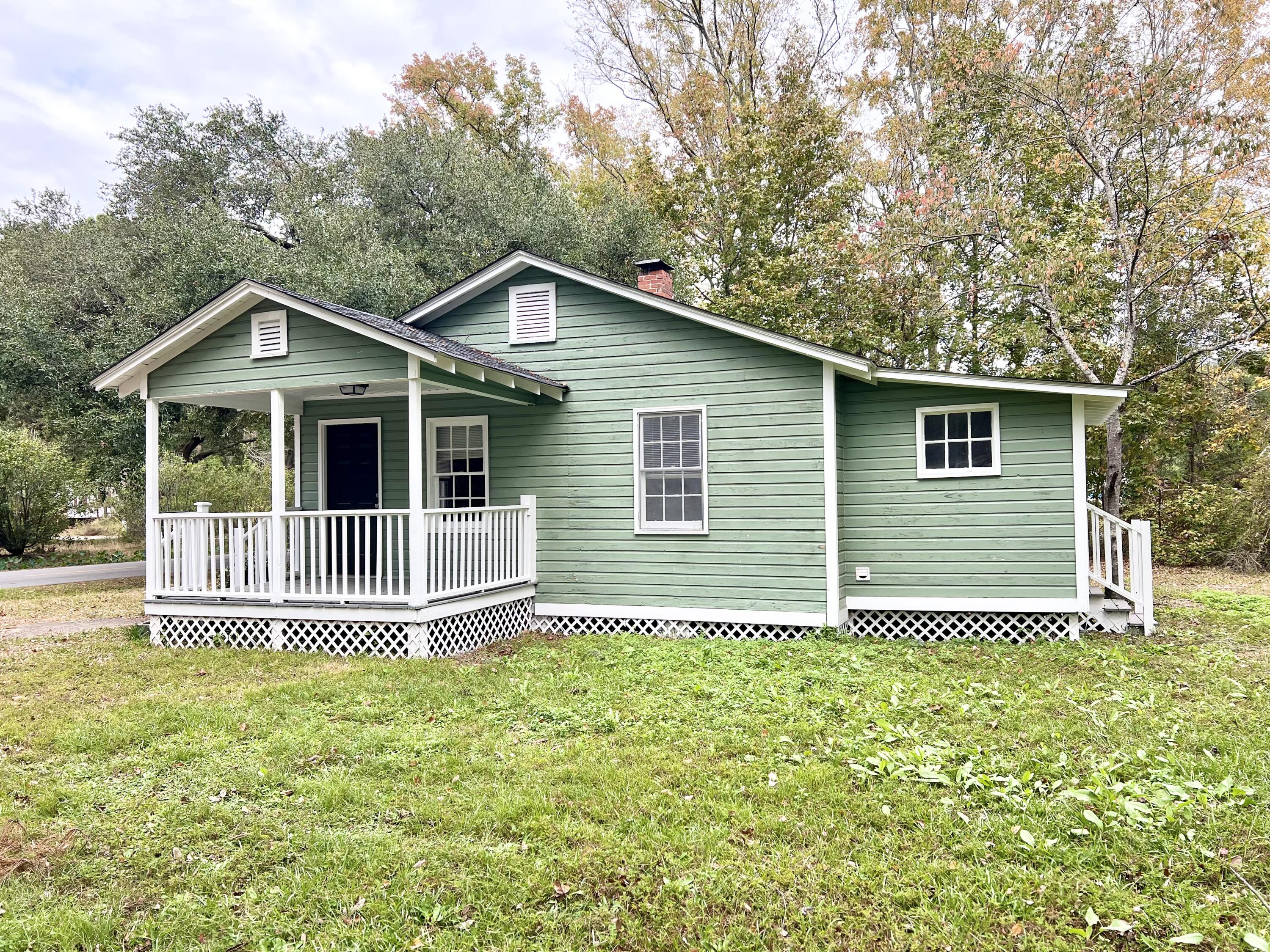 218 Live Oak Street