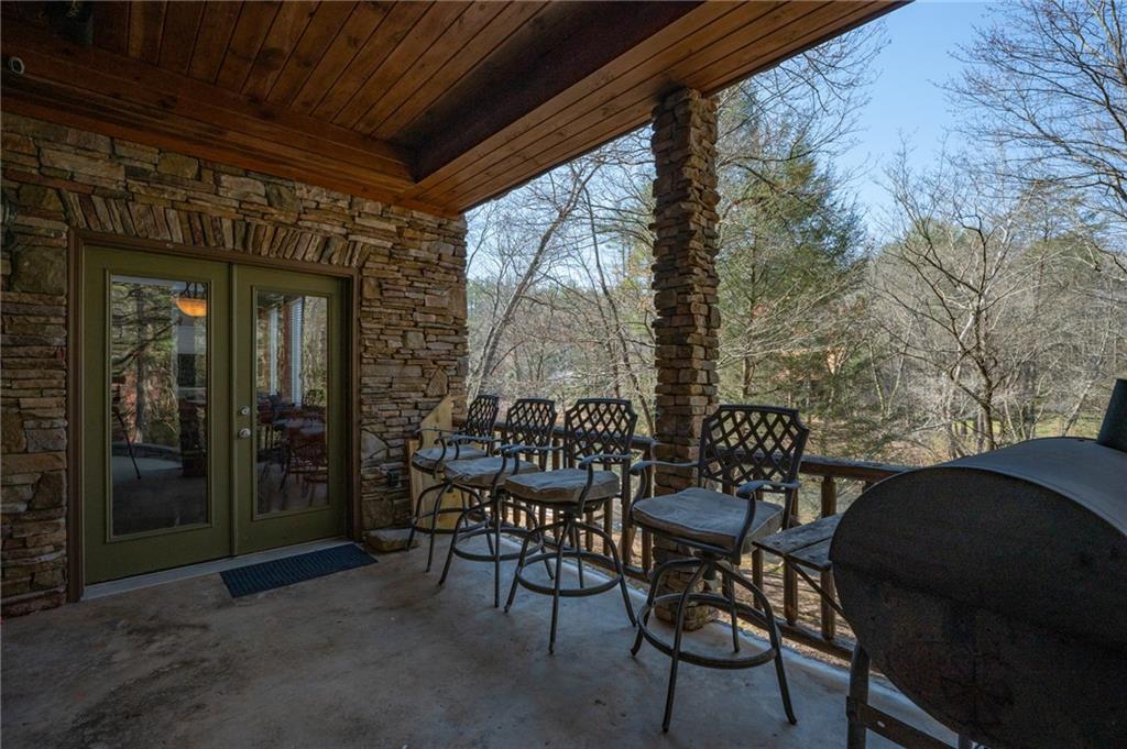 669 Riverfront Drive