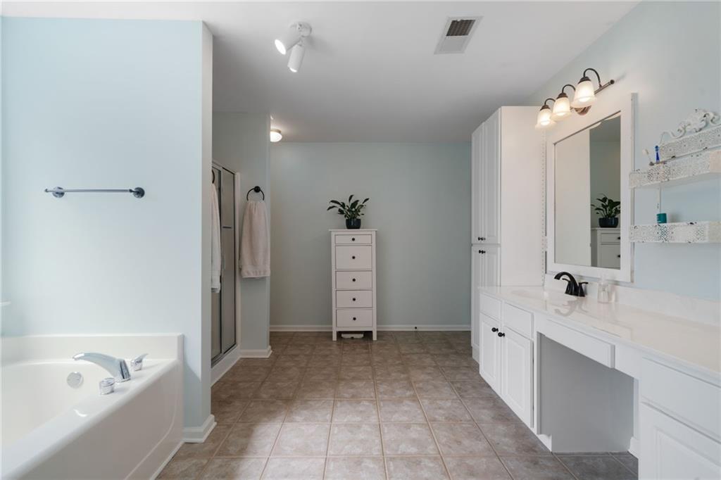700 Mill Creek Cove