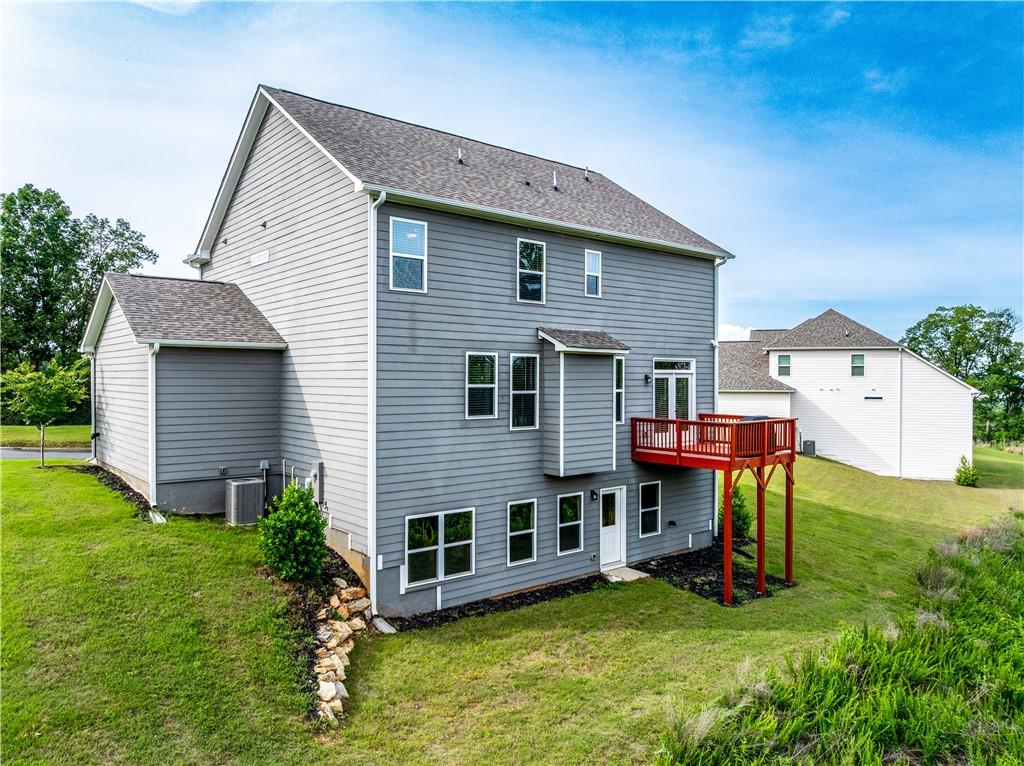 17 Ridgeline Way NW