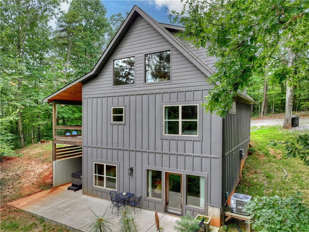 232 Ridge Oaks Way
