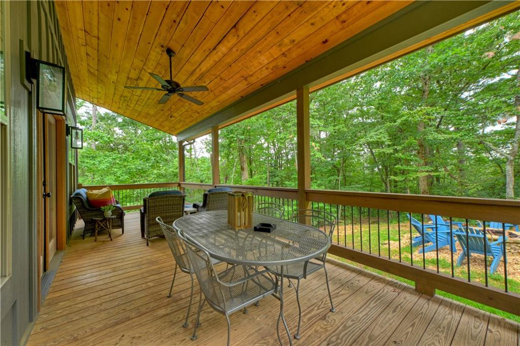 232 Ridge Oaks Way