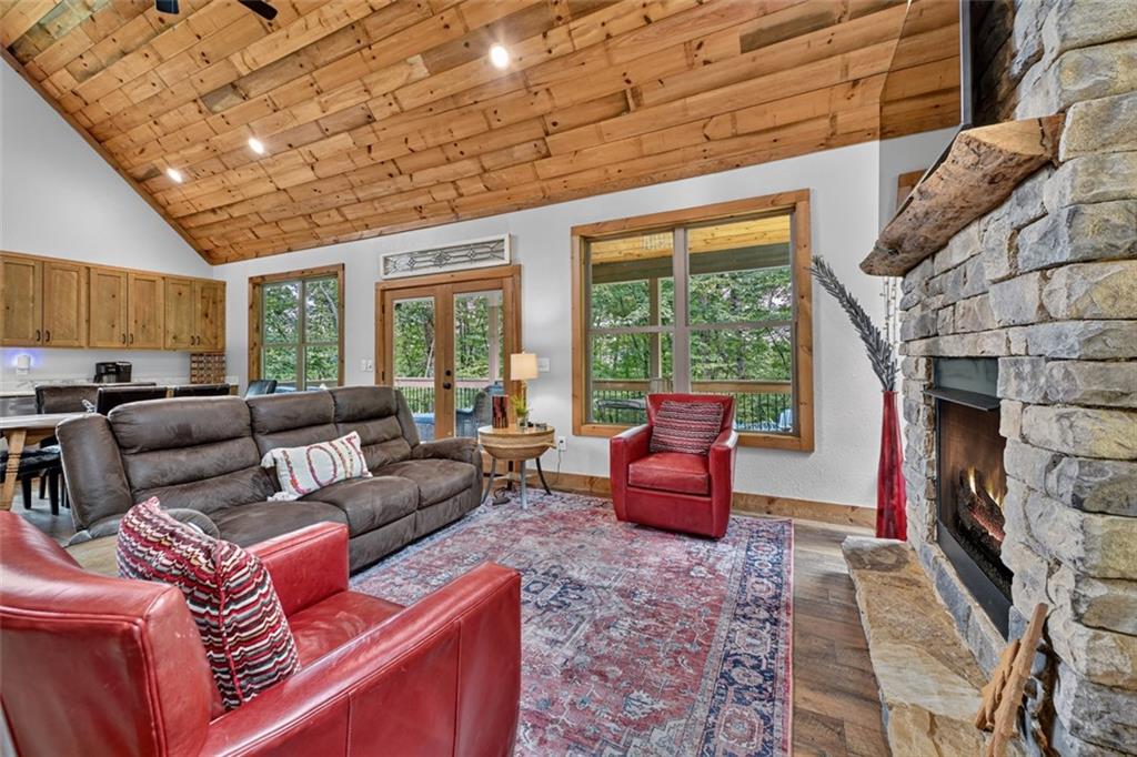 232 Ridge Oaks Way