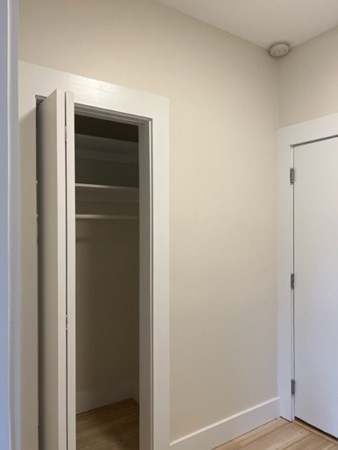 1258 Commonwealth # 8