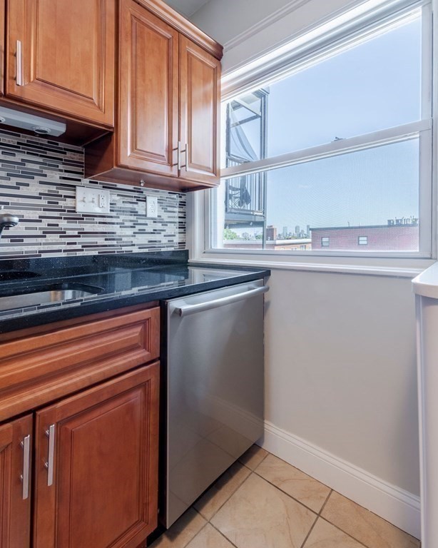 1504 Commonwealth # 6G