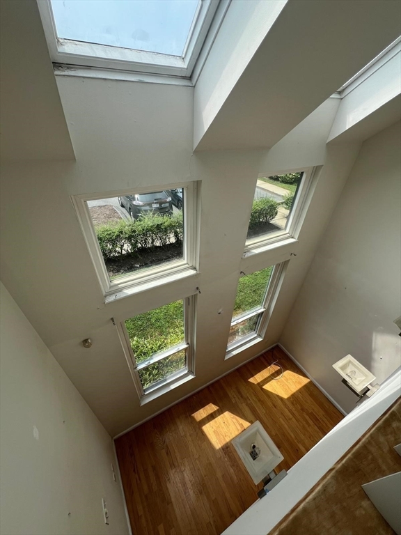 107 Governor Winthrop Rd # 107