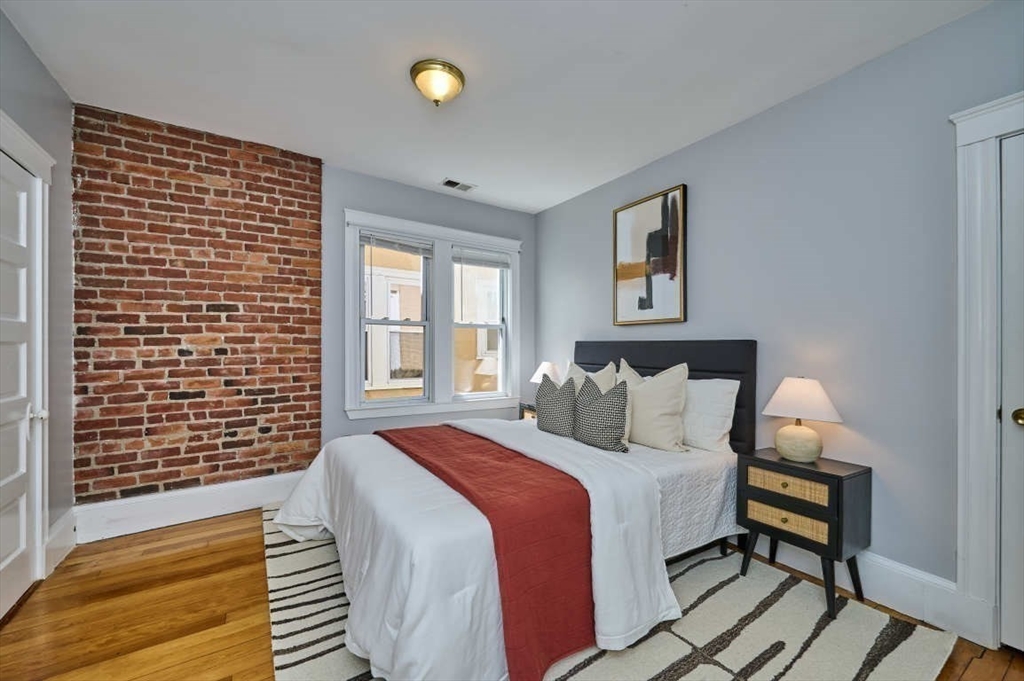 379 Walden # 5