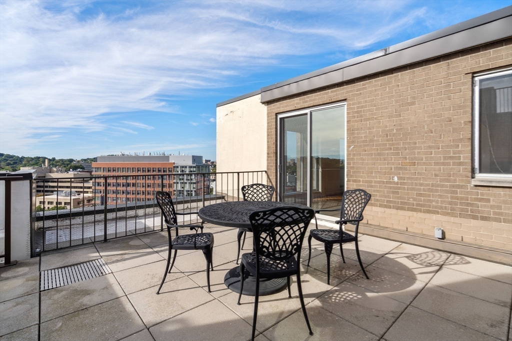 33 Pond Avenue Unit: PH1220