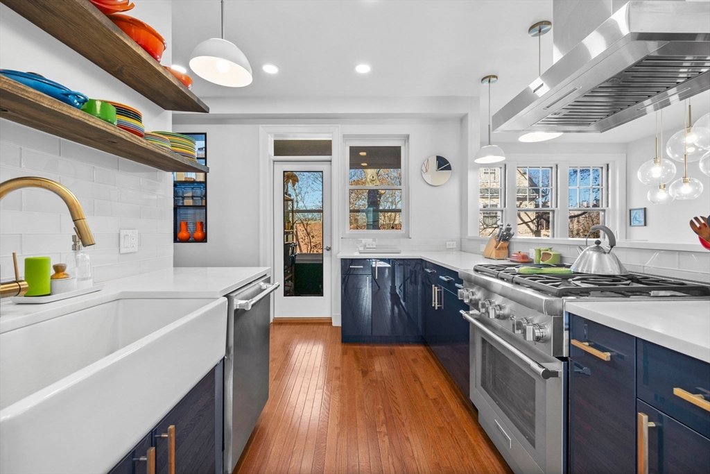 325 Tappan Street # 4