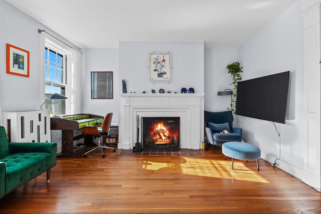 325 Tappan Street # 4