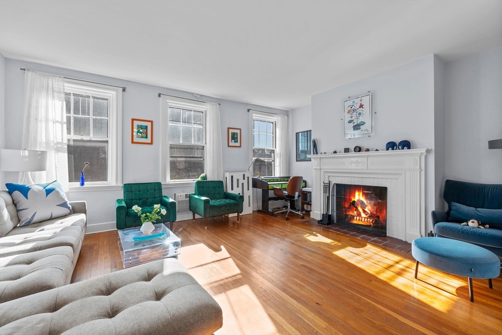 325 Tappan Street # 4