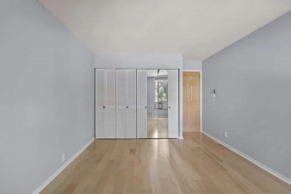 19 Winchester St # 207