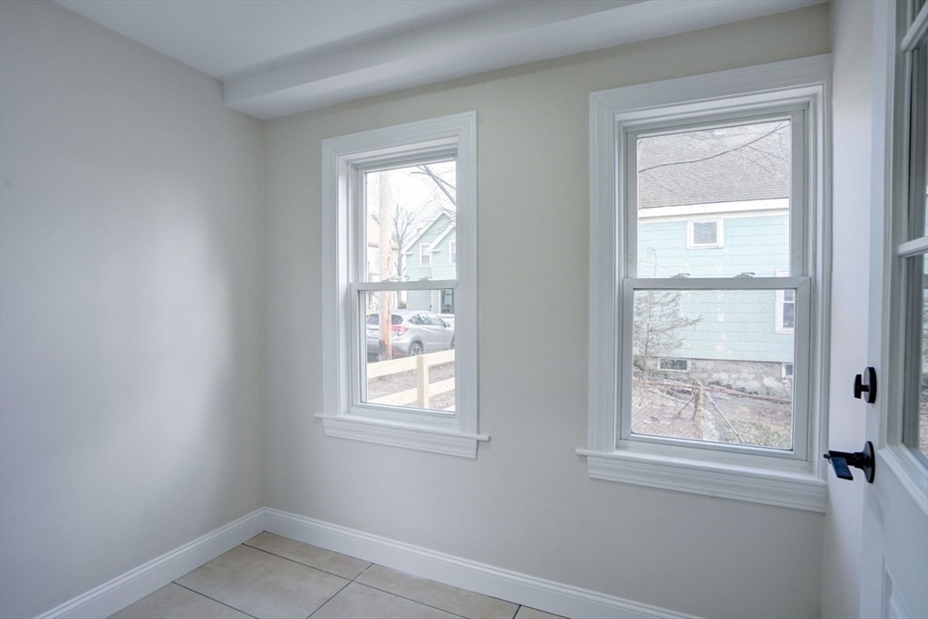 28 Williams St