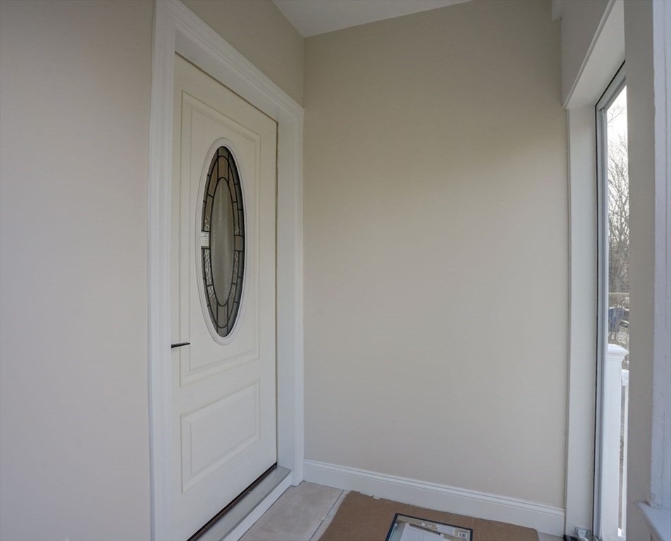 28 Williams St