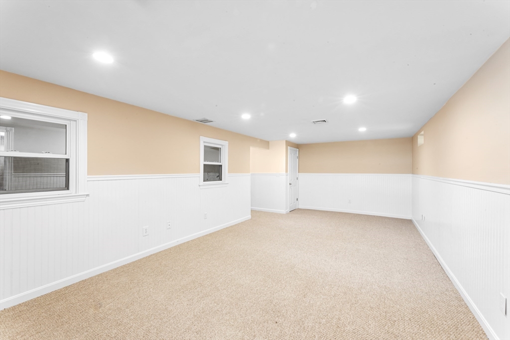 131 Westmoor