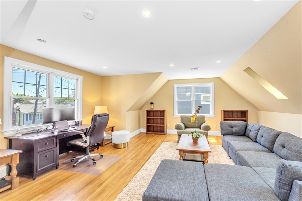 131 Westmoor