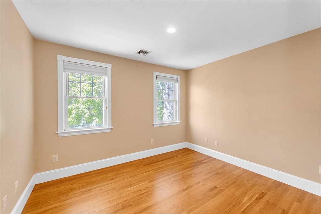 131 Westmoor