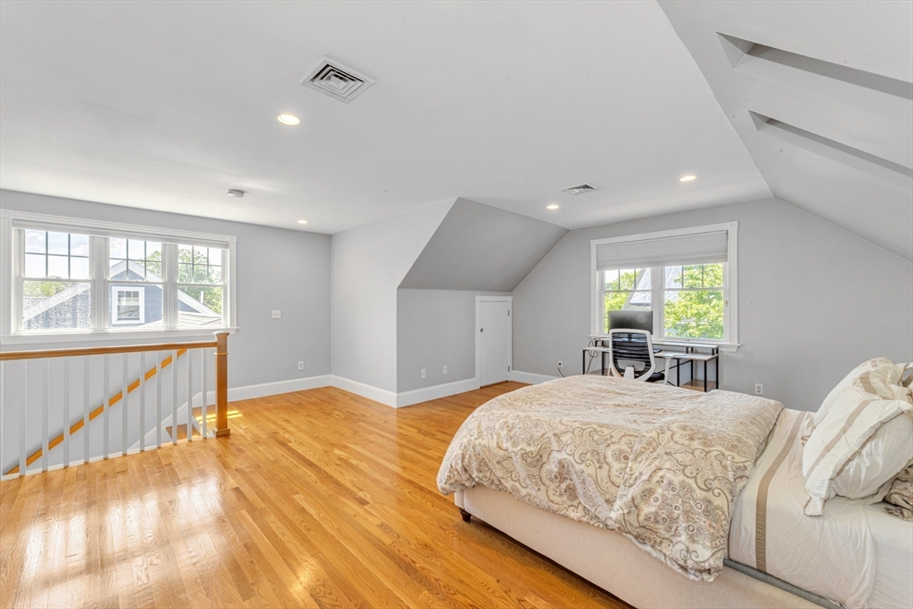 131 Westmoor