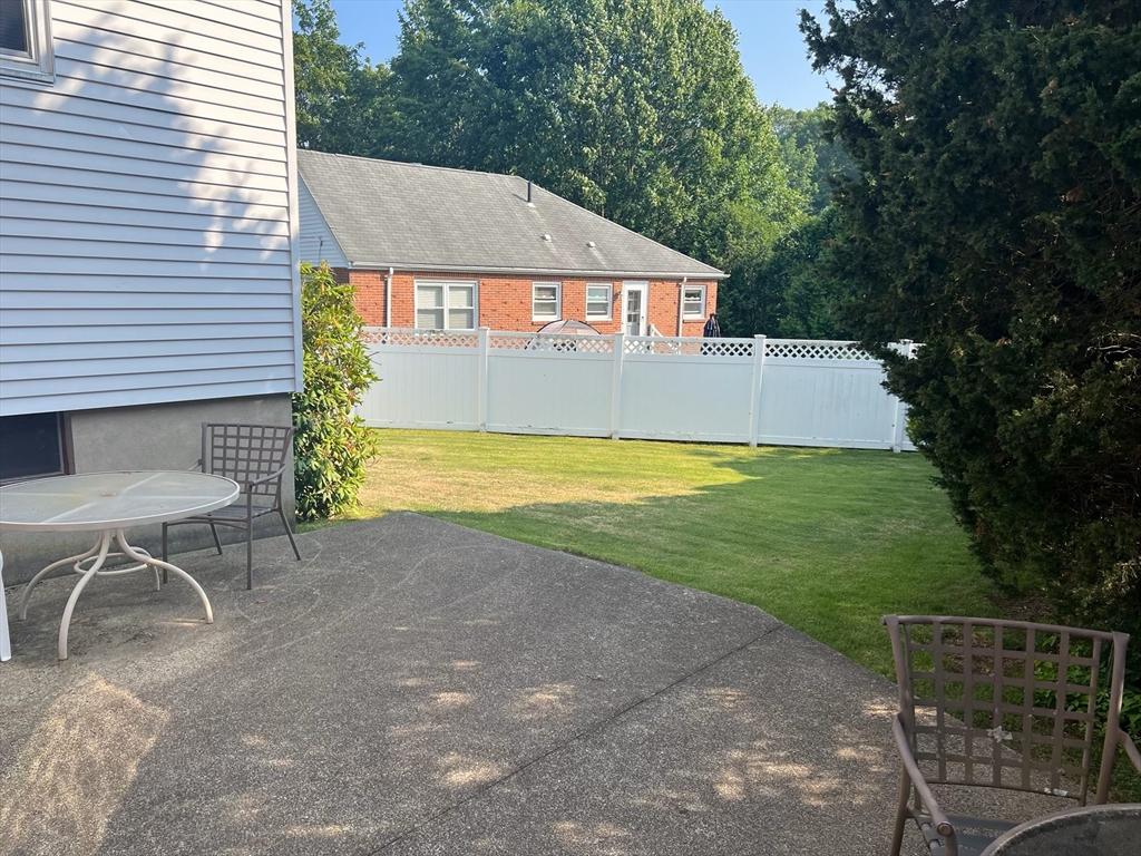 15 Glazer Rd # 15