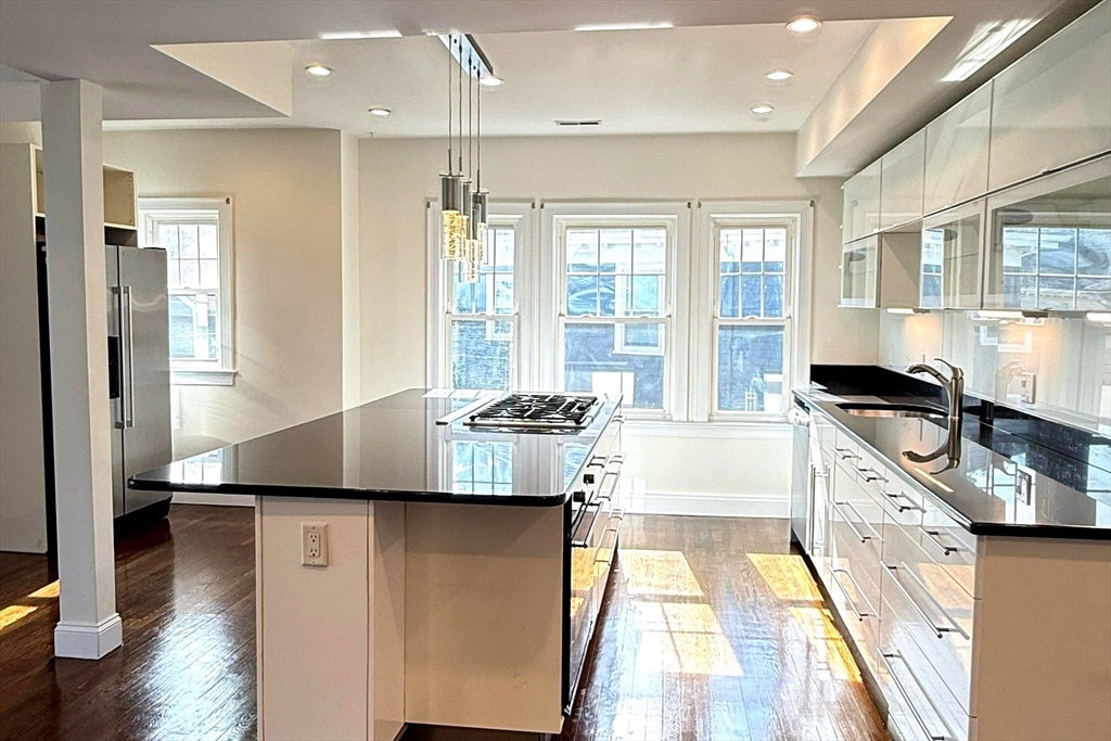 195 Savin Hill Ave # 2