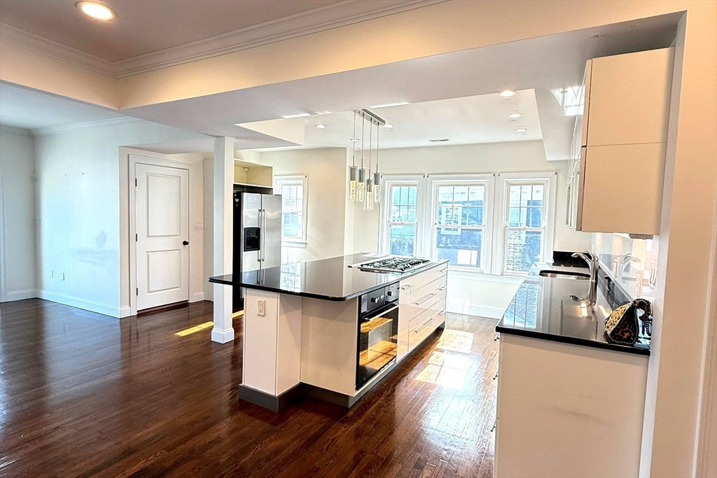 195 Savin Hill Ave # 2