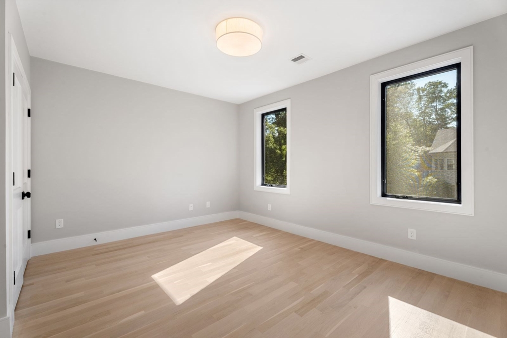 48 Sherburne Rd