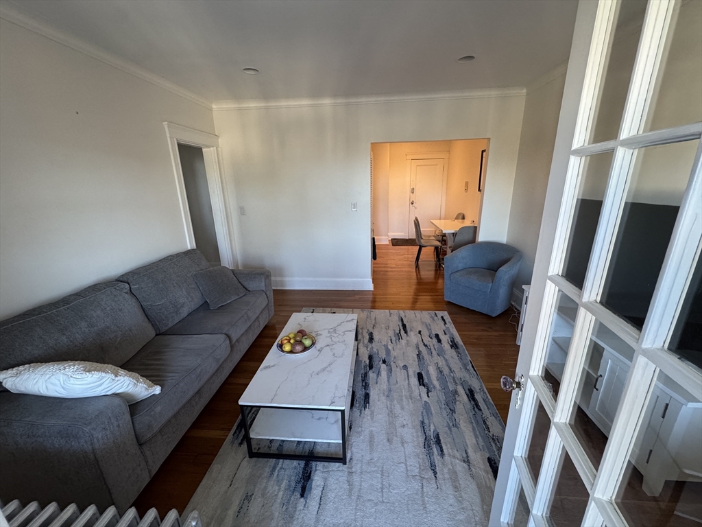 2035 Commonwealth Avenue # 12 Unit: #12