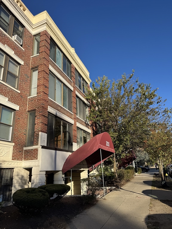 2035 Commonwealth Avenue # 12 Unit: #12