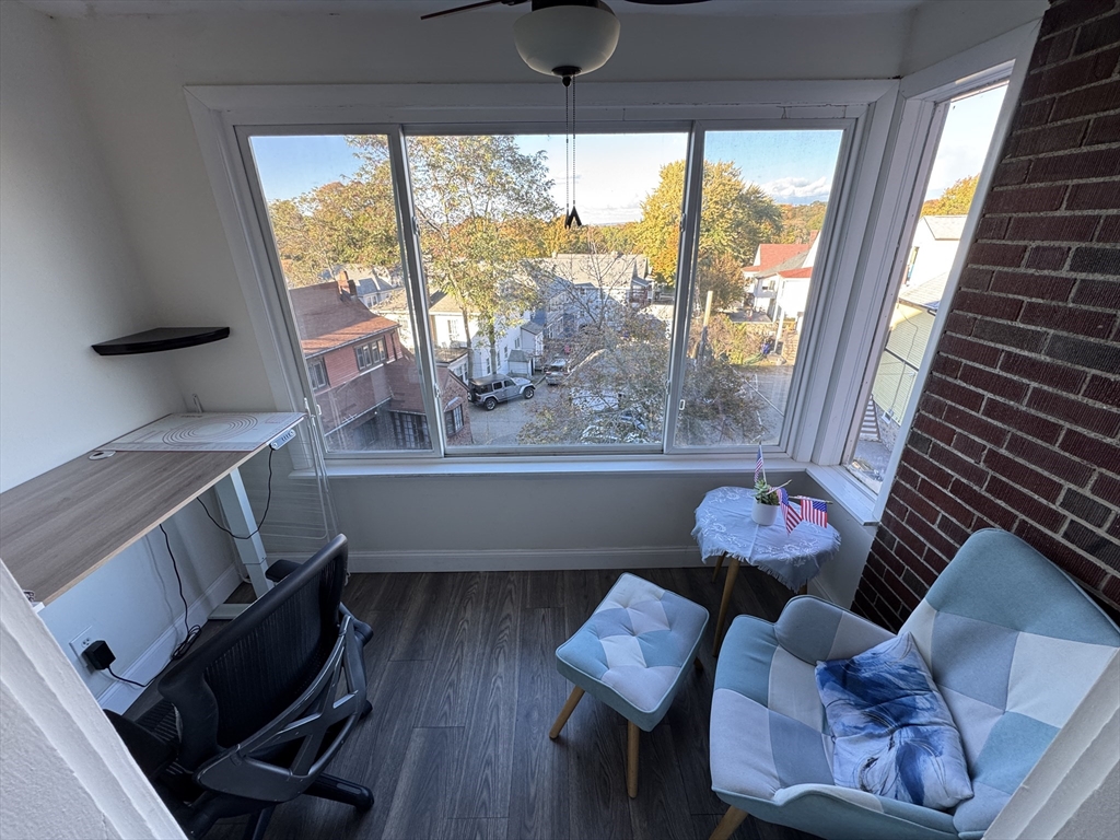 2035 Commonwealth Avenue # 12 Unit: #12