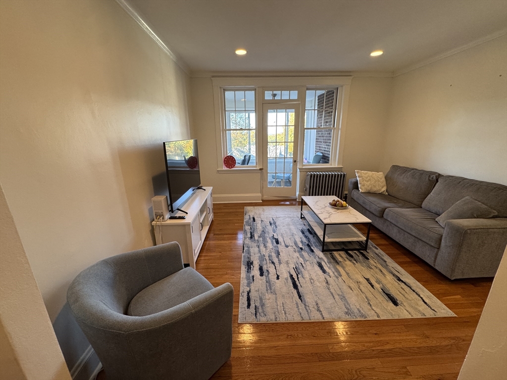 2035 Commonwealth Avenue # 12 Unit: #12