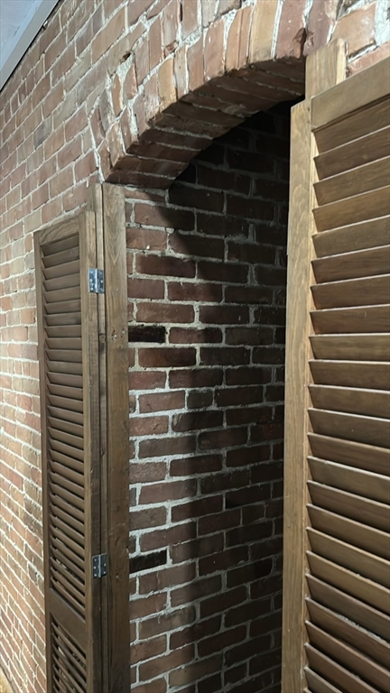 81 Francis Street # 2